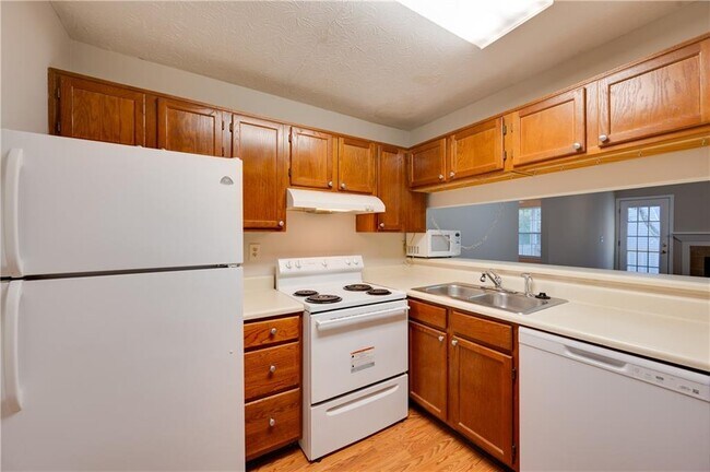 Building Photo - 466 Teal Ct