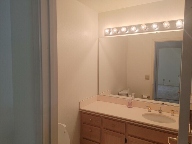 Building Photo - GOLF COURSE VIEW HOME AT THE COLONY - 55 P...