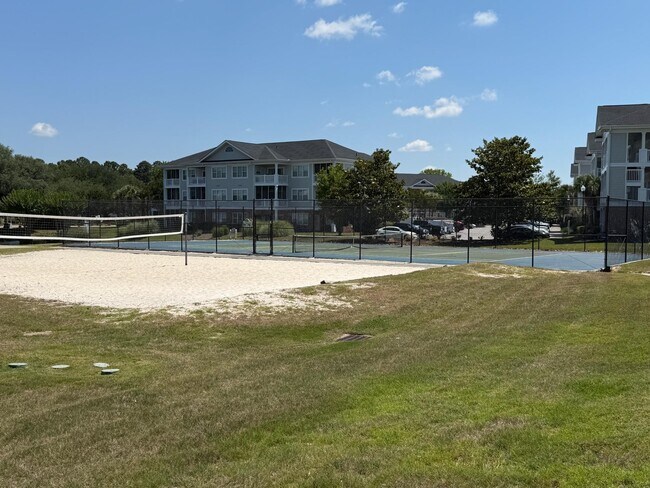 Building Photo - 5801 Oyster Catcher Dr