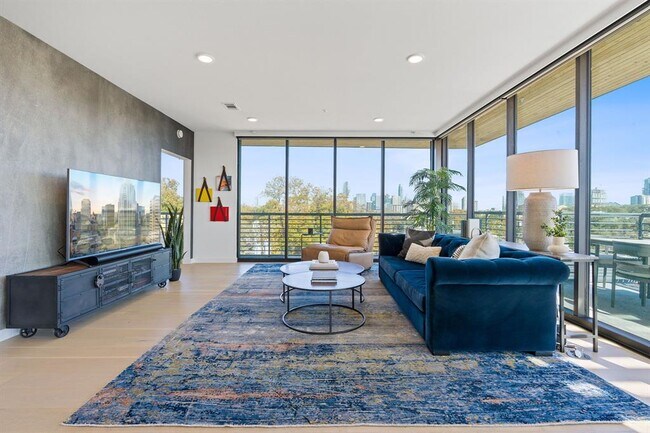 Building Photo - 1600 S 1st St