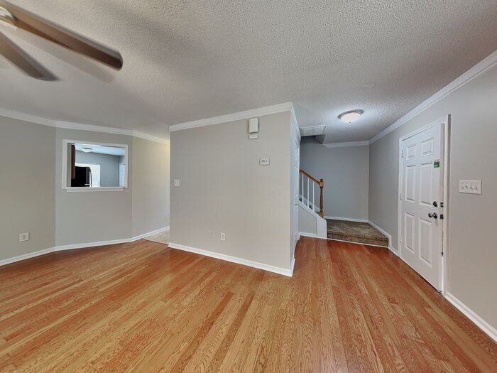 Building Photo - 10440 Gold Pan Rd