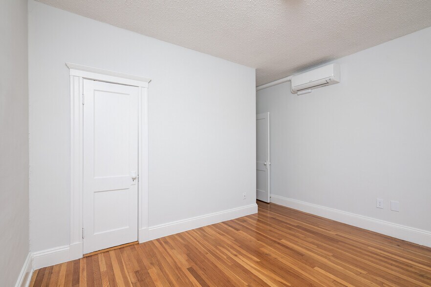 Building Photo - 16 Elko St