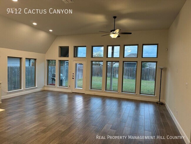Building Photo - 9412 Cactus Canyon