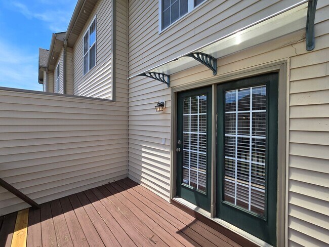 Building Photo - 10028 Blackwell Dr