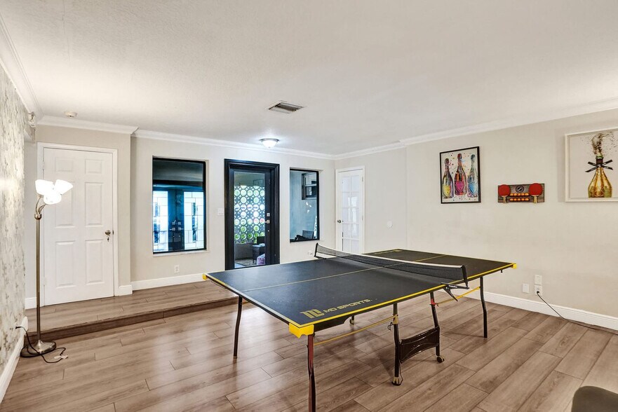 Building Photo - 5415 Harrison St