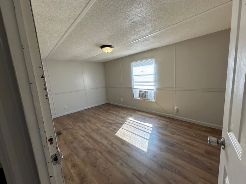 Building Photo - 124 Mattingly Ln