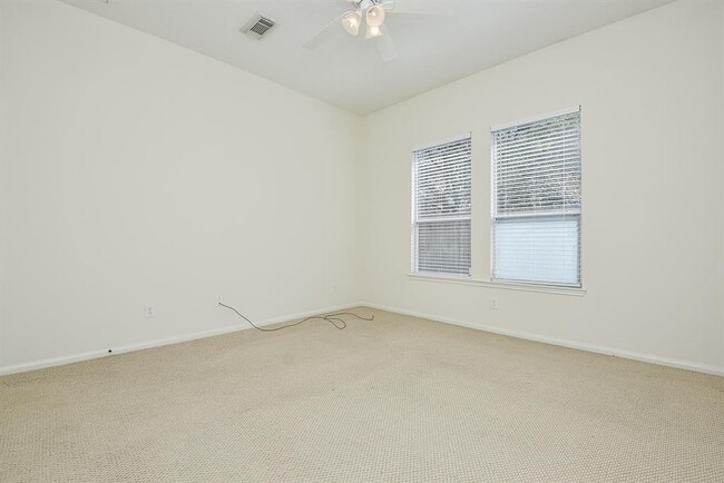 Building Photo - 20711 Rainmead Dr