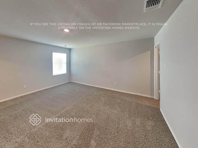 Building Photo - 5738 Leon Pl