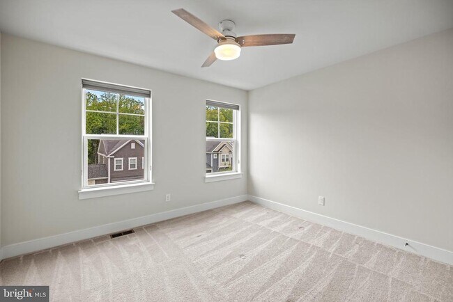 Building Photo - 1548 Meadowlark Glen Rd