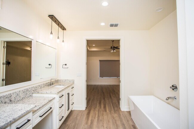 Building Photo - 12010 Troy Ave