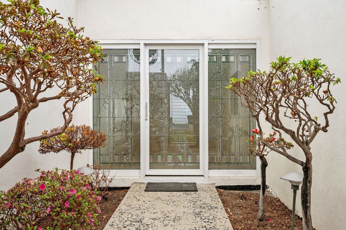 Building Photo - 18145 Kingsport Dr