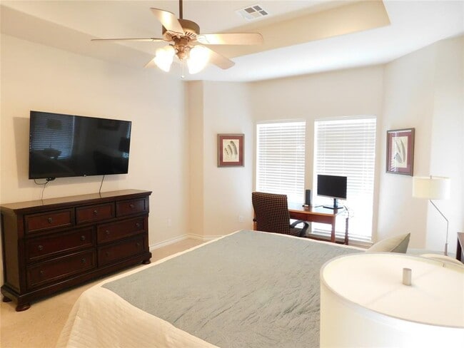 Building Photo - 424 Shayla Ln