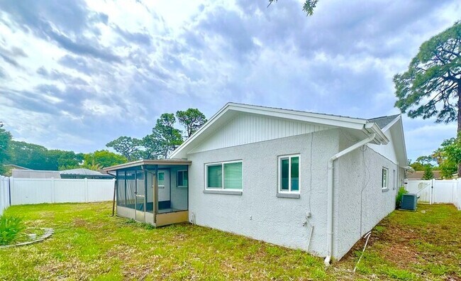 Building Photo - 6849 99th Ave