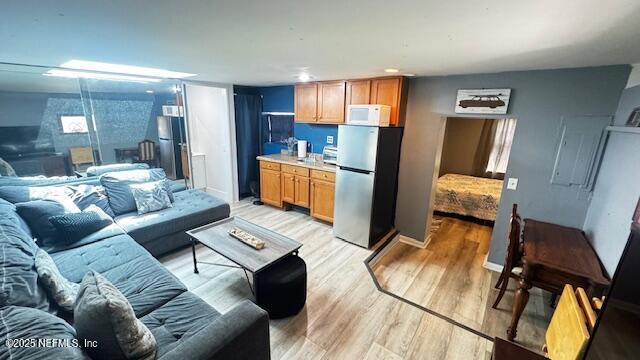 Building Photo - 420 9th Ave S