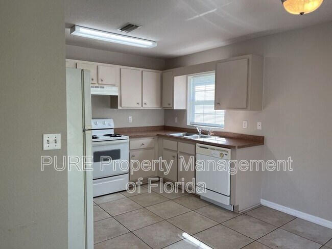 Building Photo - 1796 SW 107th Ln