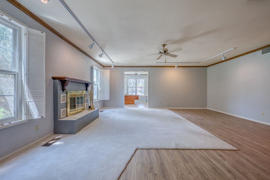 Building Photo - 2611 N Kentucky Ave