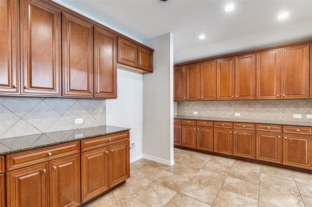 Building Photo - 5813 Stone Mountain Rd