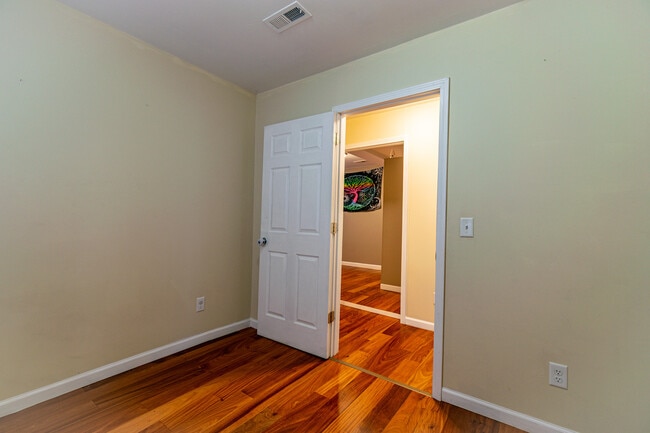 Building Photo - 2730 9th St