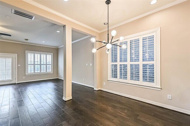 Building Photo - 5453 Fairdale Ln