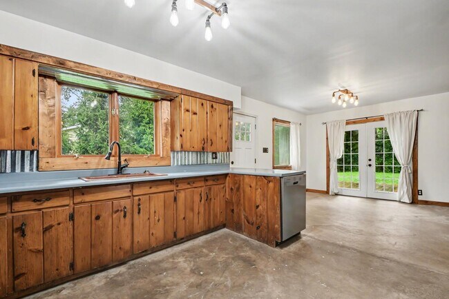Building Photo - 7204 Thornapple River Ct SE