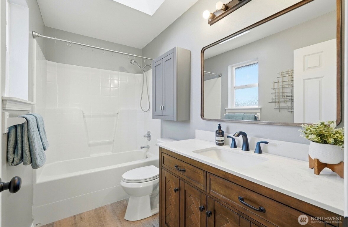 Building Photo - 20505 66th Dr NE