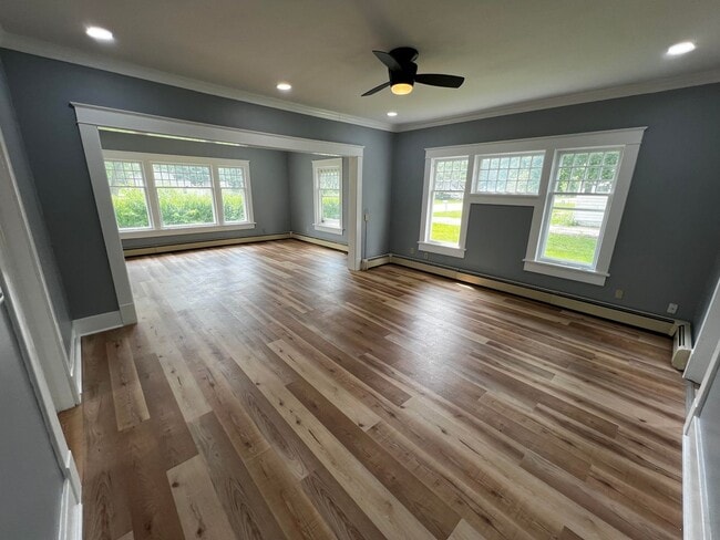 Building Photo - Beautifully Remodeled 3-Bed / 1-Bath Home ...