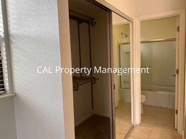 Building Photo - Upper-Level 2 Bed / 2 Bath Condo in Gated North Salinas Community | 932 sq ft