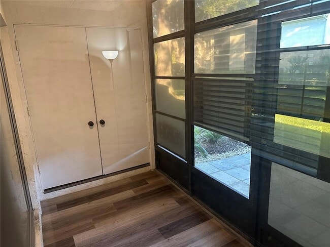 Building Photo - 207 Palmetto Ct