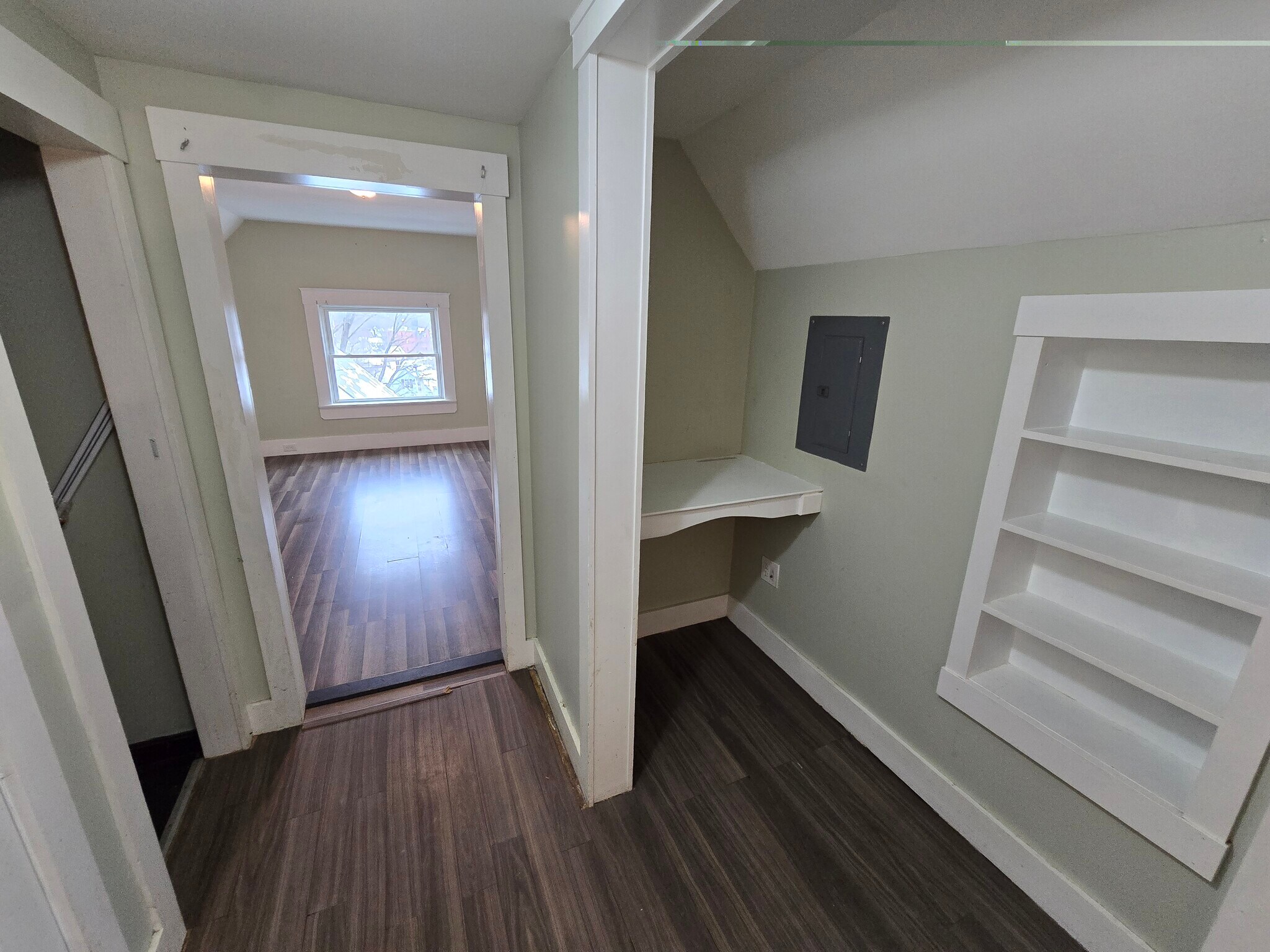 Building Photo - 6 Dixon St