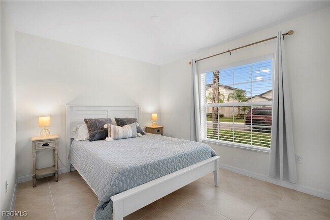 Building Photo - 17741 Paradiso Wy