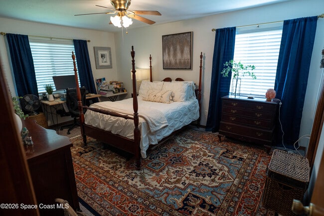 Building Photo - 605 Saint Albans Court