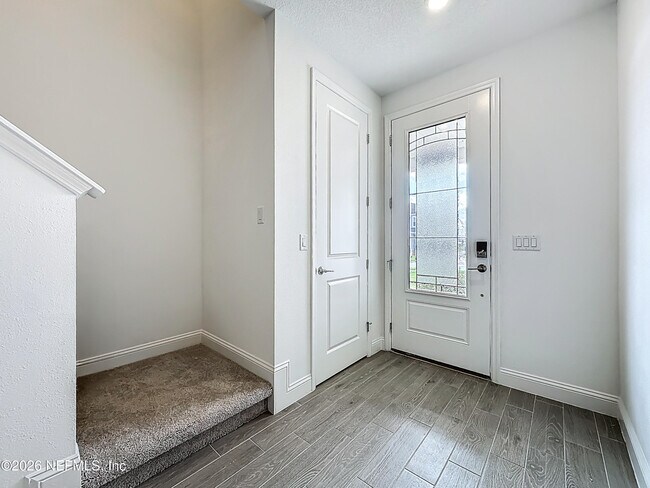 Building Photo - 133 Otsego Ln