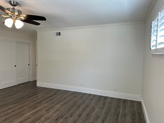 Building Photo - 2748 E Dorothy Pl