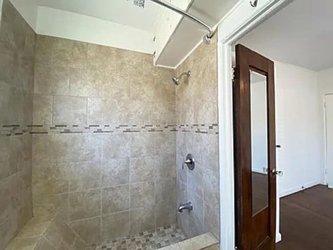 Building Photo - 1802 Meade Ave