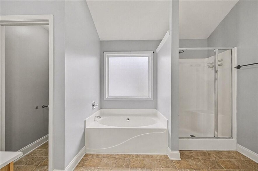 Building Photo - 4072 Creekrun Cir