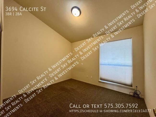 Building Photo - 3694 Calcite St