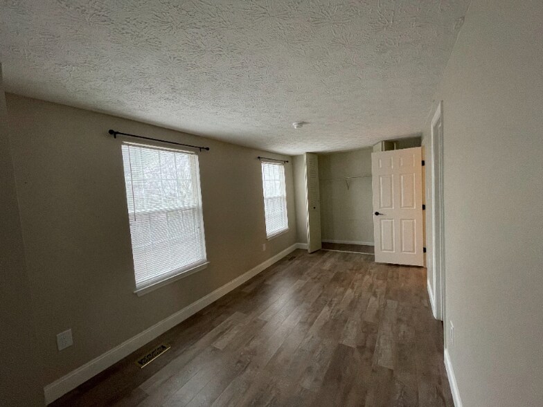 Building Photo - 7872 St Bridget Ln
