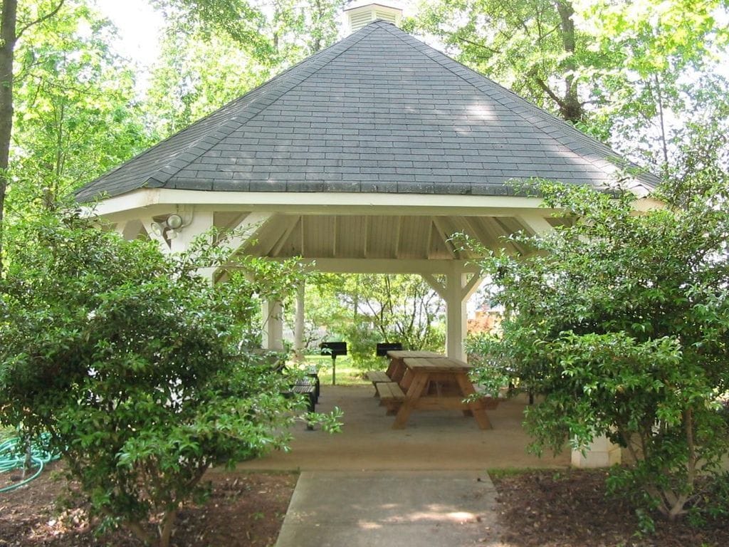 Building Photo - 1380 Gates Cir SE