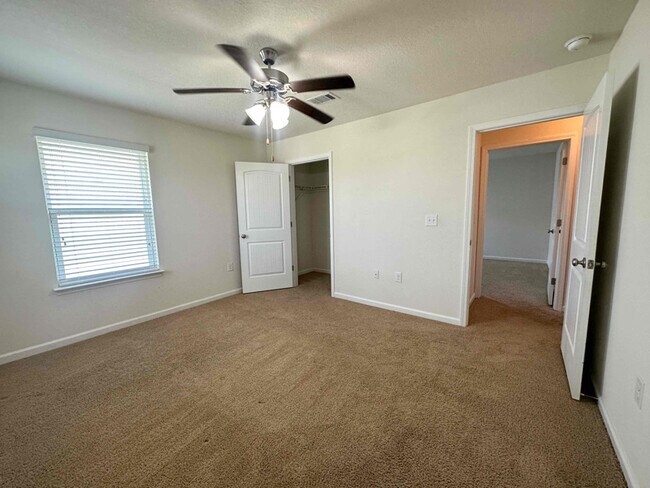 Building Photo - 733 Widgeon Wy
