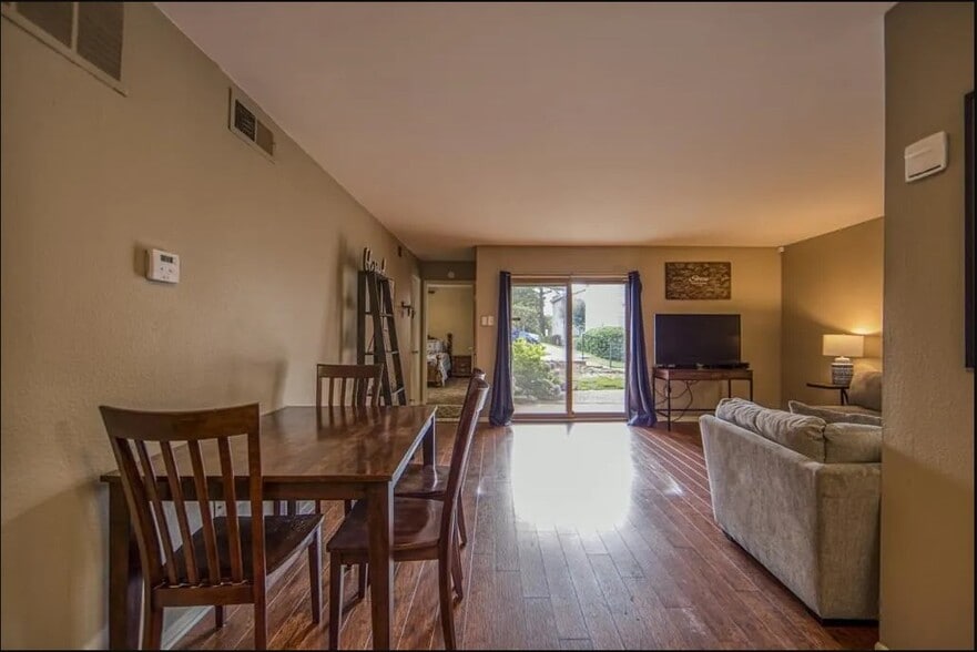 Building Photo - 6774 Enchanted Oak Pl