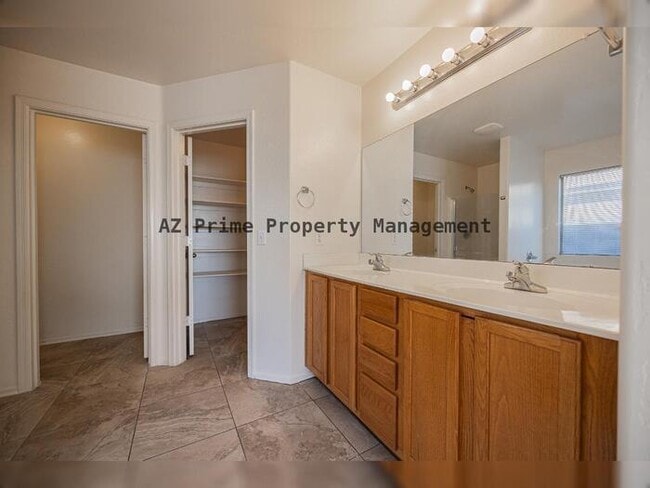 Building Photo - 30365 W Catalina Dr