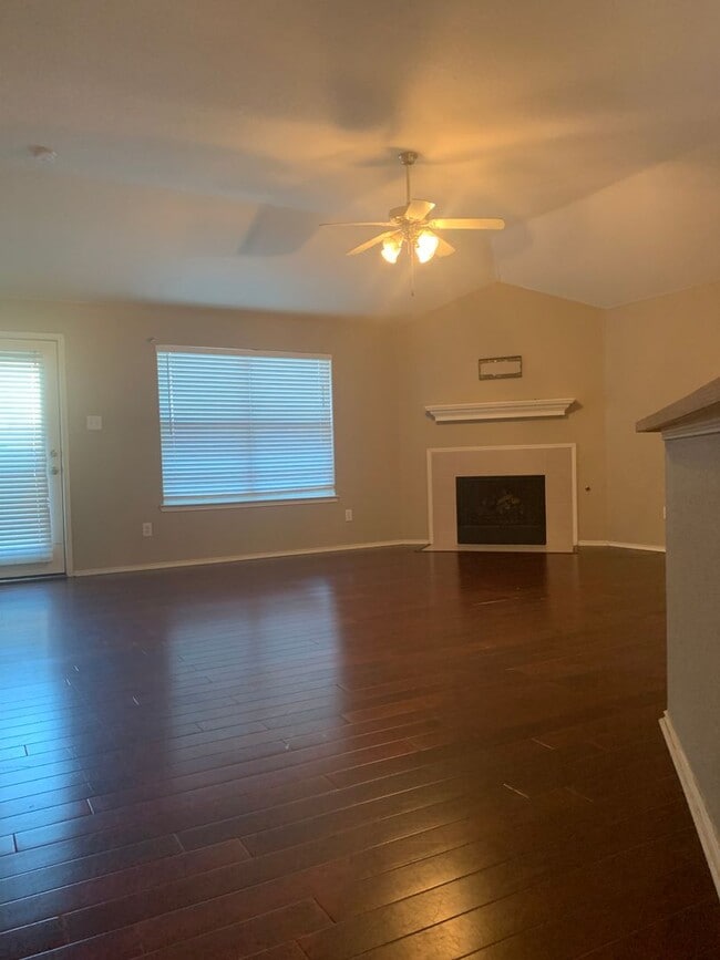 Building Photo - Single story 3 bed-Keller ISD