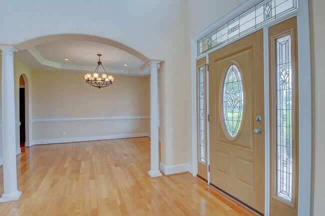Building Photo - BEAUTIFUL HOME FOR RENT SOUTH CHESAPEAKE!