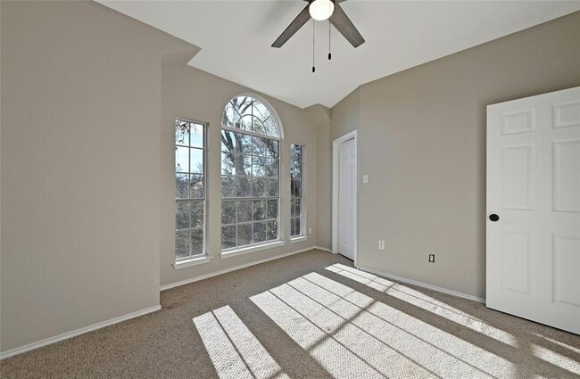 Building Photo - 9504 Sanford Dr