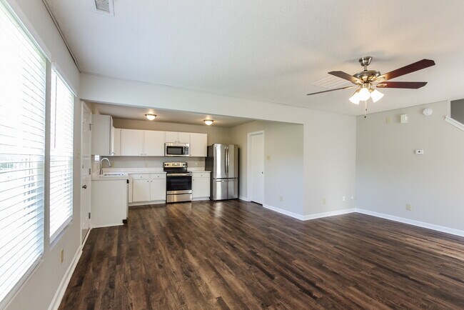 Building Photo - 6647 Wicked Oak Ln