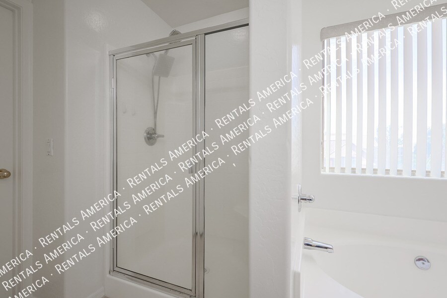 Building Photo - 2763 N 106th Ln