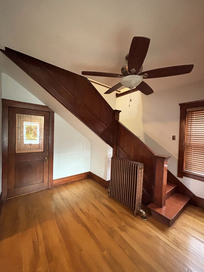 Building Photo - Get 4 Lagoon Passes with This 4 Bed 2.5 Bath Home for Rent in Brigham City!