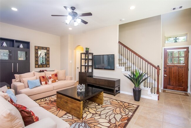 Building Photo - 11 Cheswood Manor Court