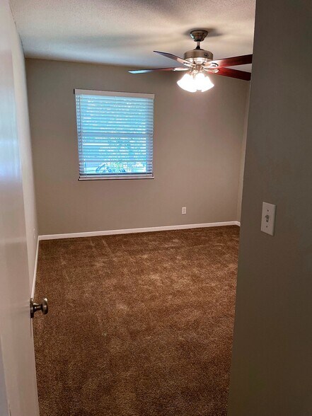 Bedroom 1 - 6216 Robinson St