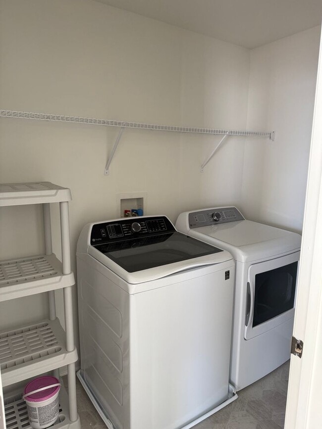 Building Photo - Darley Green townhome - 3 bedroom, 2.5 bathroom with 1 car garage - NEW CASTLE COUNTY WORKFORCE H...